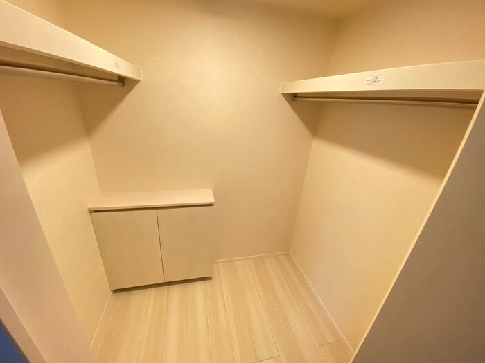 物件内観写真11　(収納)