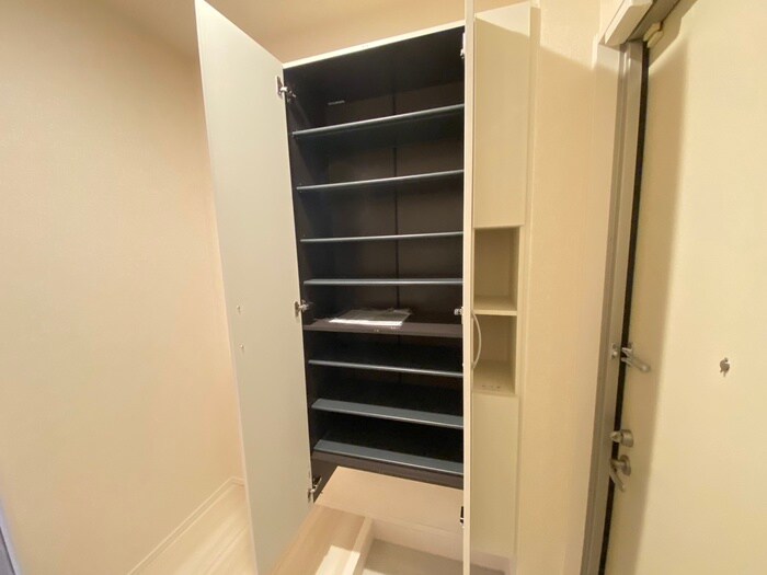 物件内観写真20　(靴箱)