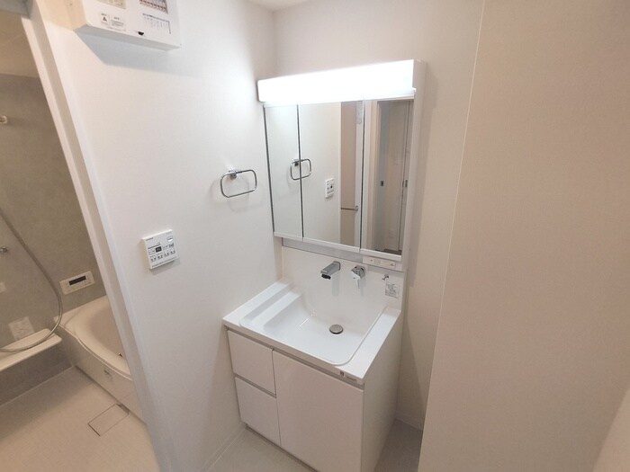 物件内観写真12　(洗面)