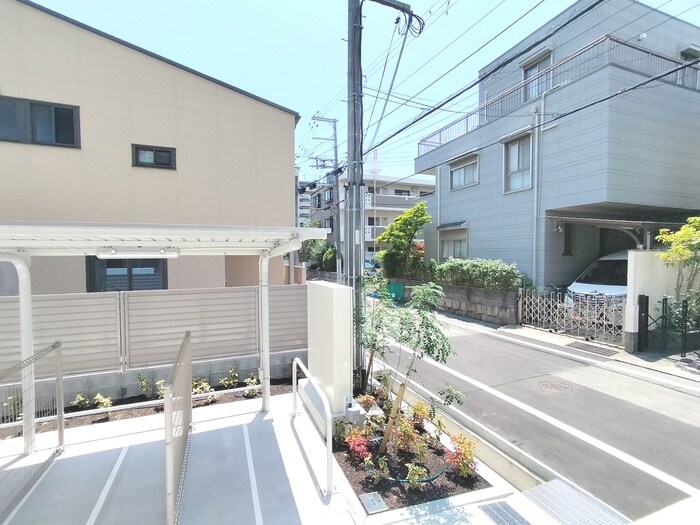 物件内観写真18　(室内からの展望)