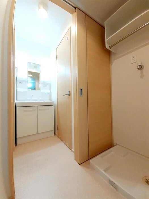 物件内観写真12　(洗面)