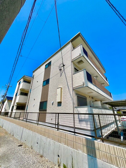 アペルト泉佐野Ⅵの外観写真