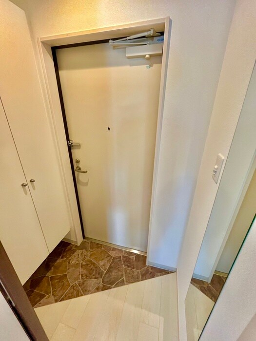 物件内観写真19　(玄関)