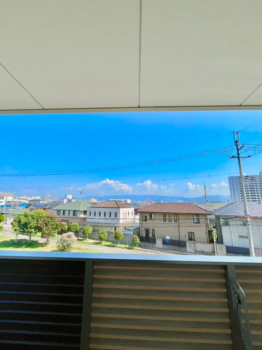 物件内観写真22　(室内からの展望)