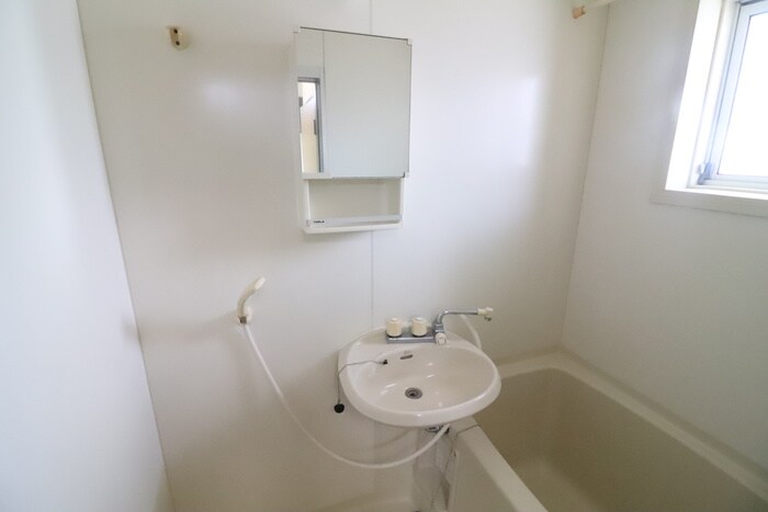 物件内観写真9　(洗面)