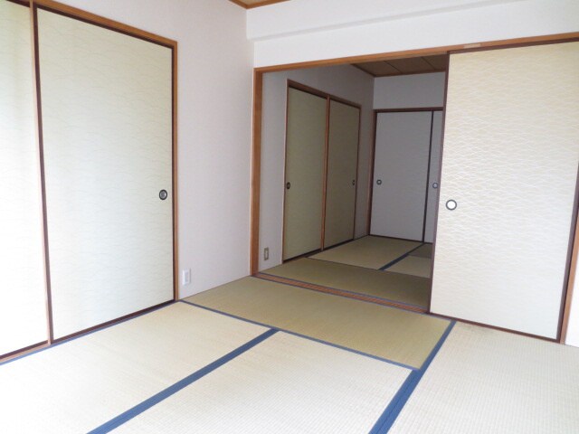 物件内観写真9　(居室)