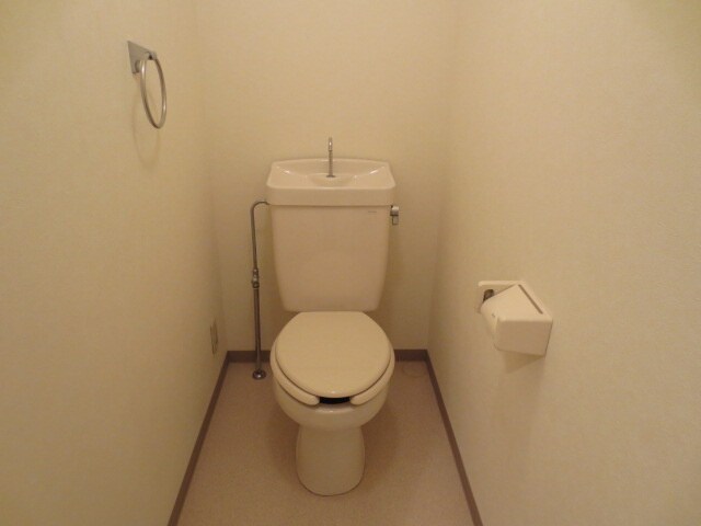 物件内観写真16　(トイレ)