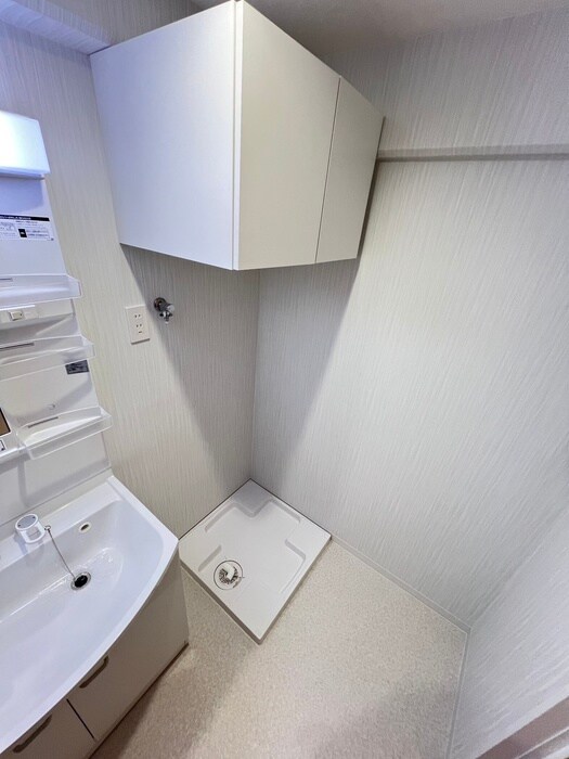 物件内観写真16　(洗濯機置場)