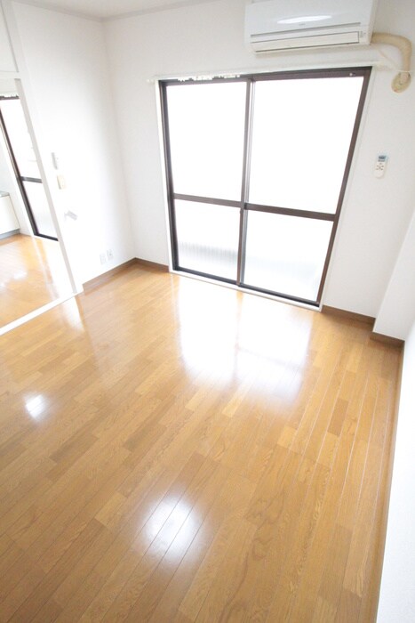 物件内観写真14　(居室)