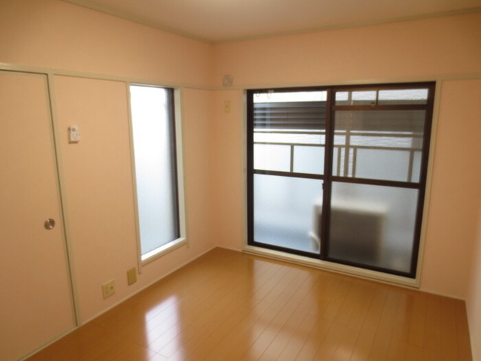 物件内観写真11　(居室)