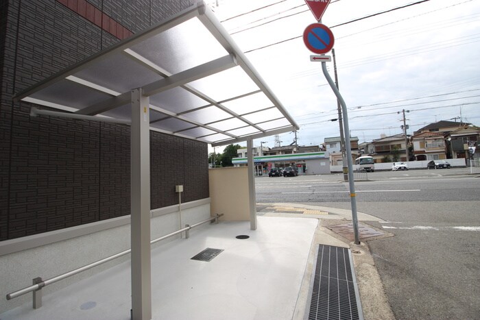 物件外観写真6　(駐輪場)