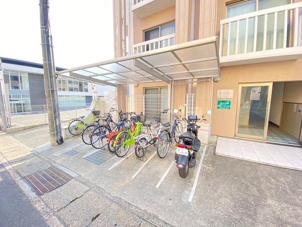 駐輪場