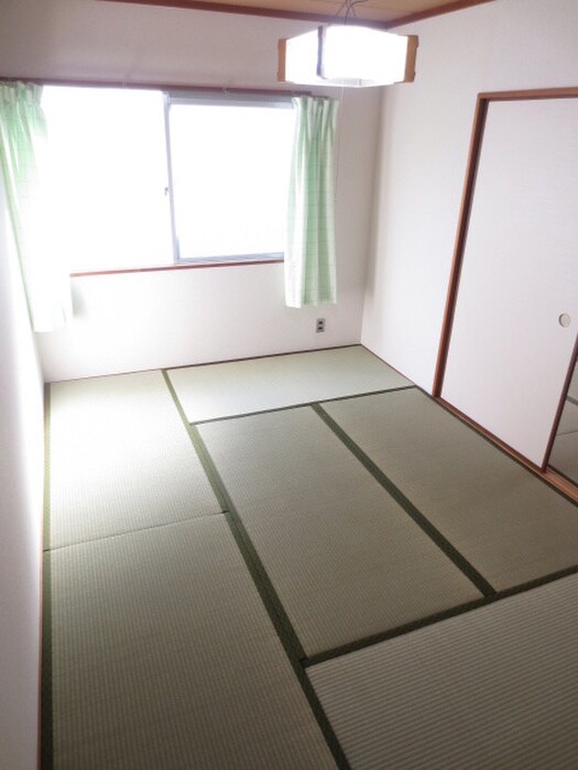 物件内観写真5　(居室)