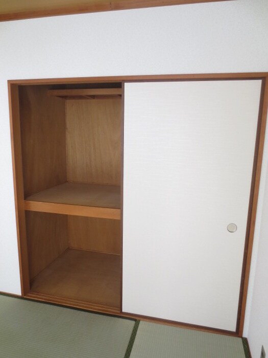 物件内観写真8　(収納)