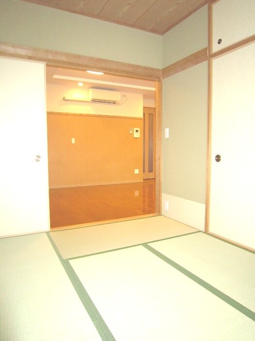 物件内観写真14　(居室)