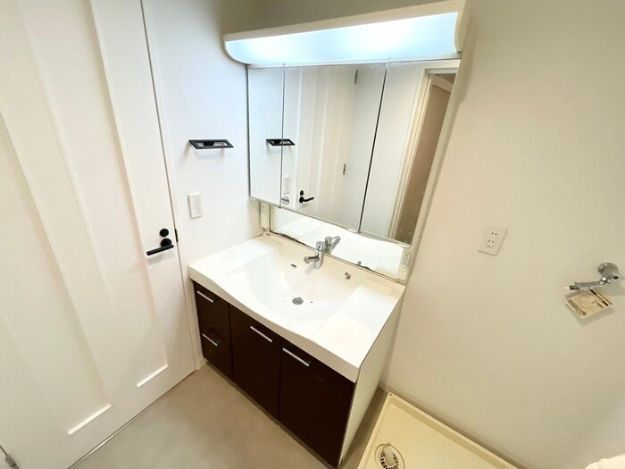 物件内観写真14　(洗面)