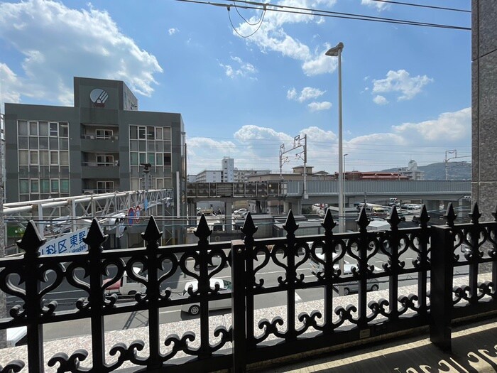 物件内観写真22　(室内からの展望)