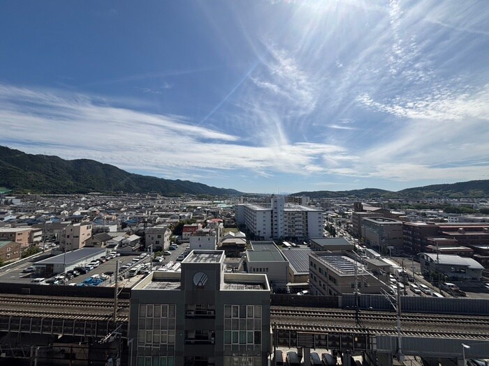 物件内観写真22　(室内からの展望)