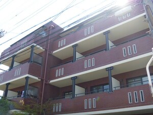 ﾃﾞﾄﾑ･ﾜﾝ京大前ﾊﾟ-ﾄⅡ(104)外観写真