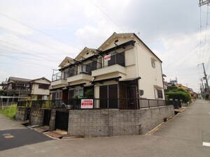 中川貸家西棟外観写真
