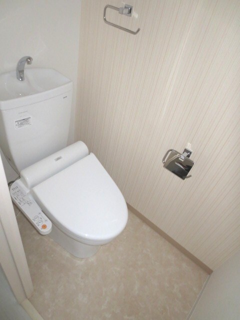 物件内観写真11　(トイレ)