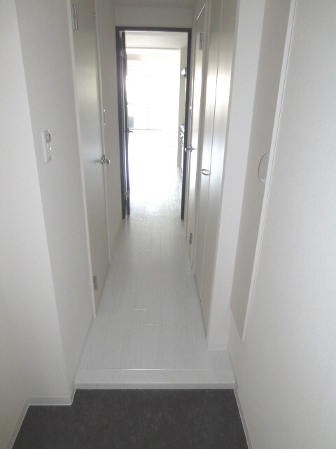 物件内観写真15　(玄関)