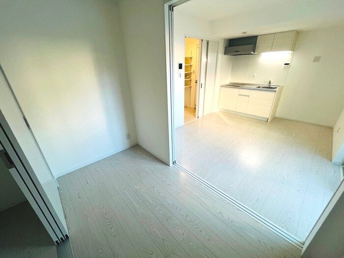 物件内観写真8　(居室)