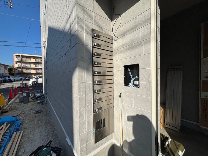 物件外観写真3　(建築中)