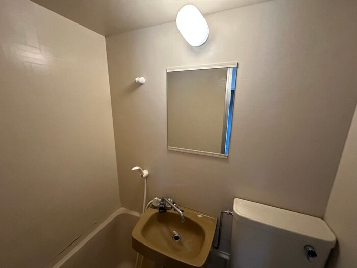 物件内観写真9　(洗面)