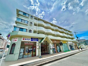 サラスバティ肥子外観写真