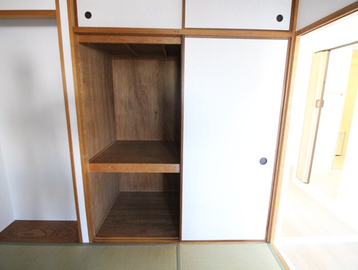 物件内観写真16　(収納)