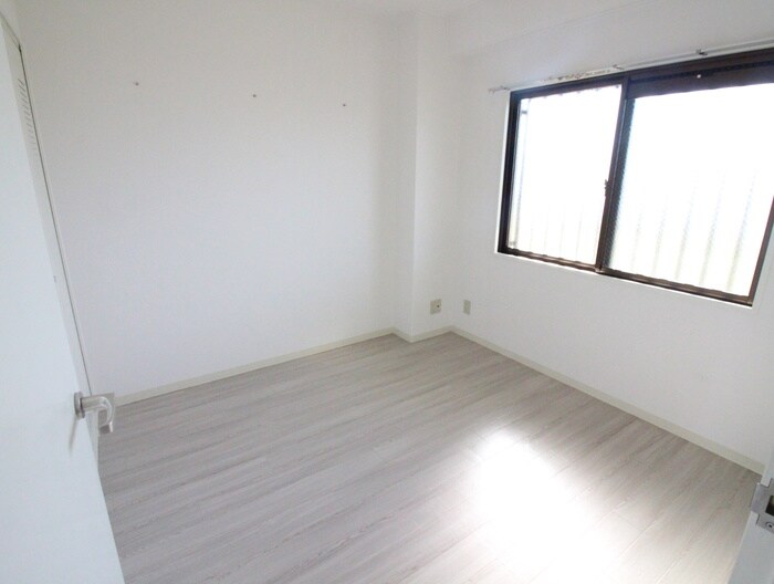 物件内観写真19　(居室)