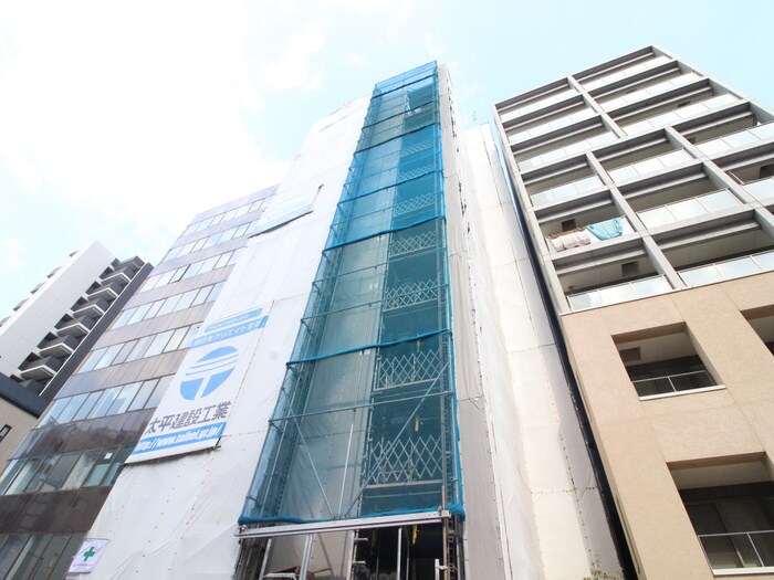 物件外観写真2　(建築中)