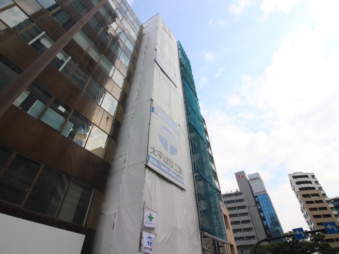 物件外観写真4　(建築中)