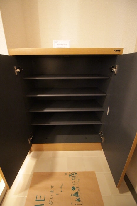 物件内観写真8　(靴箱)