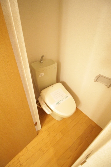 物件内観写真9　(トイレ)