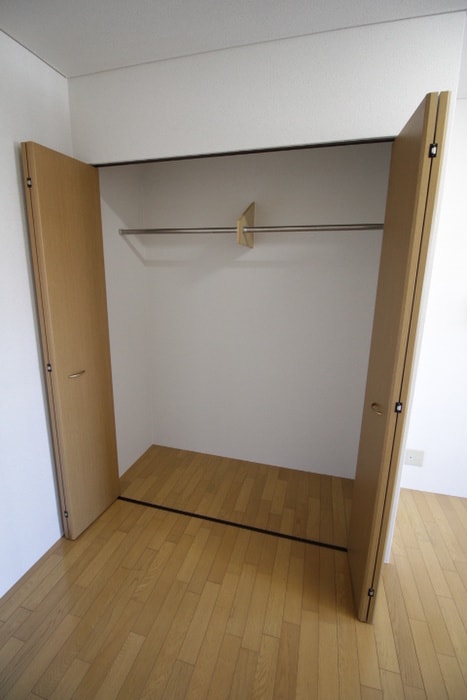 物件内観写真16　(収納)