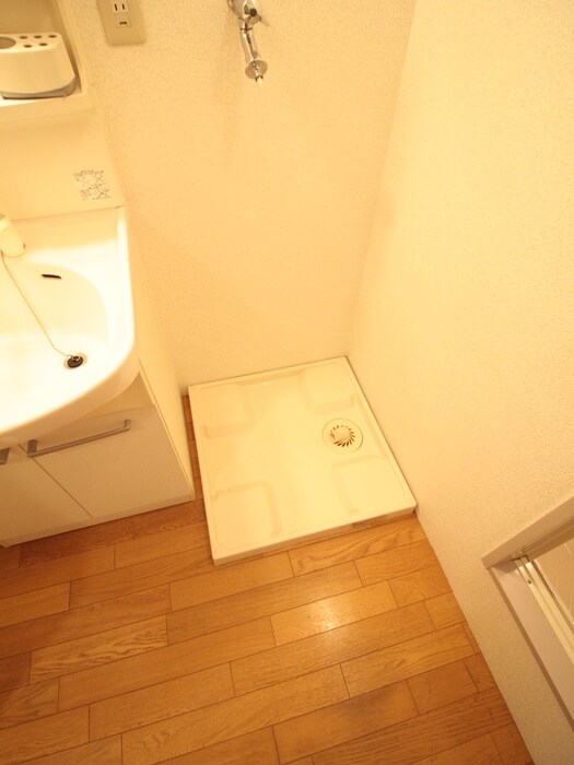 物件内観写真21　(洗濯機置場)