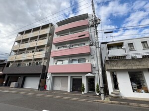 アルベールビル8外観写真