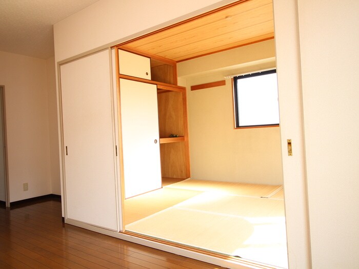 ヴィ－ナス２１の居室