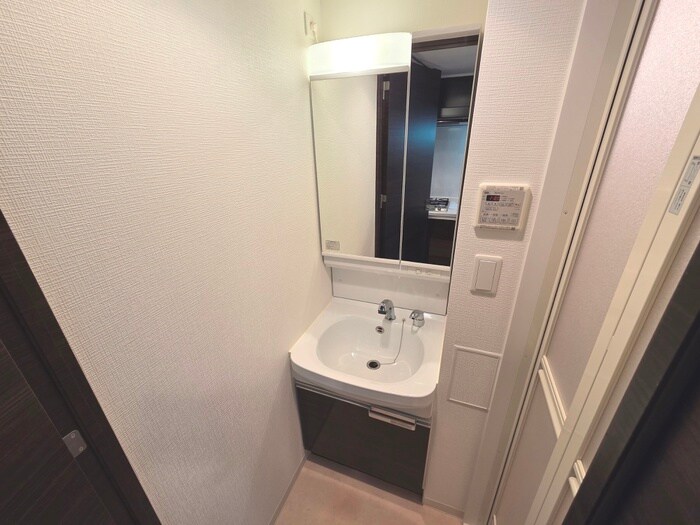 物件内観写真9　(洗面)