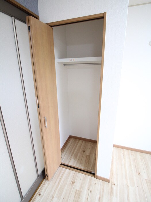 物件内観写真11　(収納)