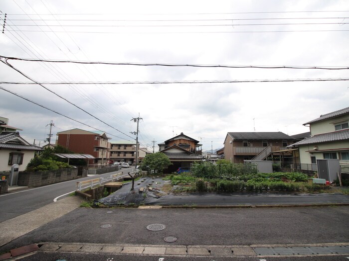 物件内観写真18　(室内からの展望)