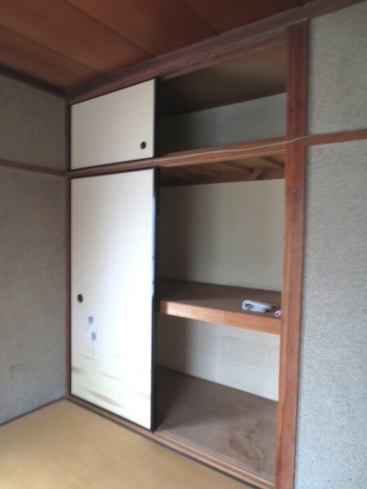 物件内観写真12　(収納)