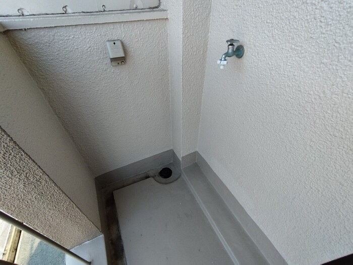 物件内観写真13　(洗濯機置場)