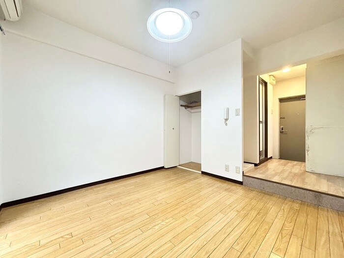 物件内観写真6　(居室)