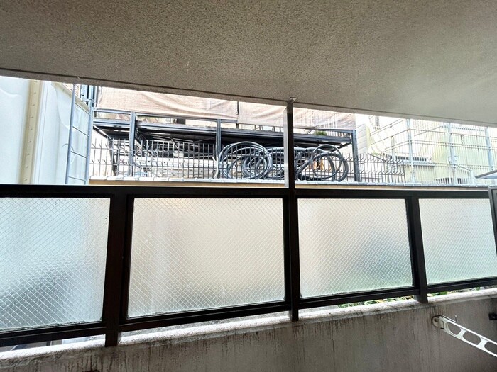 物件内観写真13　(室内からの展望)