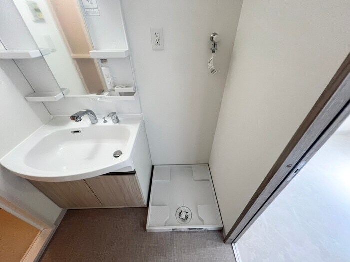 物件内観写真15　(洗濯機置場)