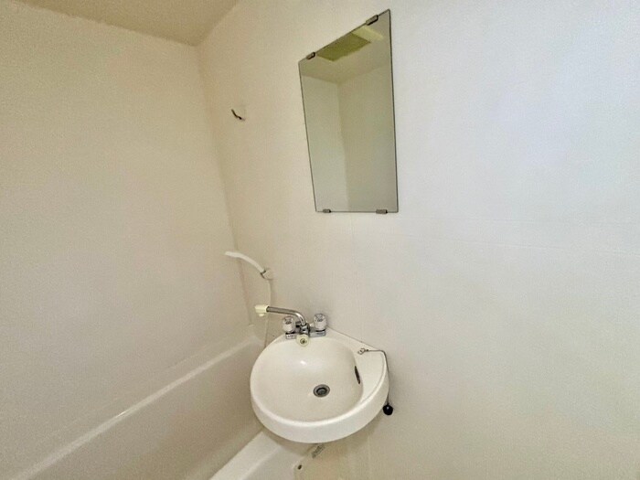 物件内観写真10　(洗面)