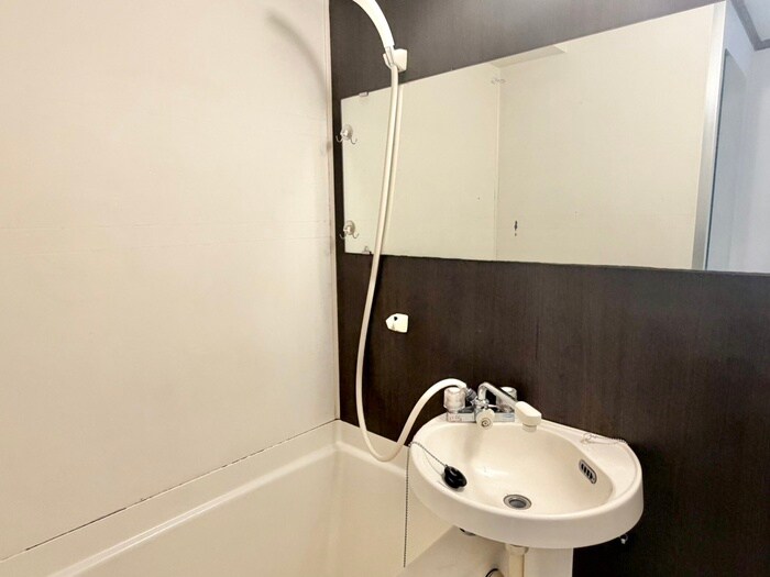 物件内観写真11　(洗面)